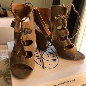 Steve Madden laced up block heel